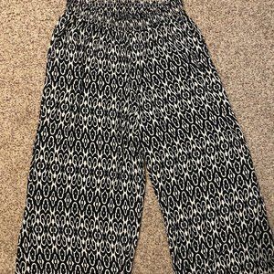 Rose & Olive Pull On Ankle Length Pants - 1X - NWOT